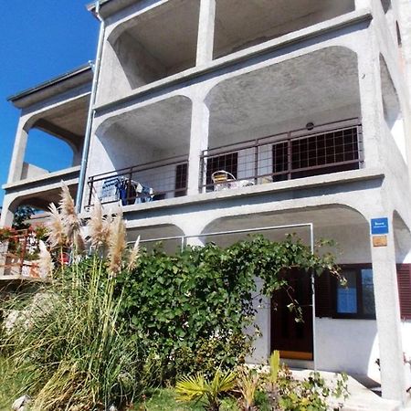 Apartments With A Parking Space Novi Vinodolski - 5600 Dış mekan fotoğraf