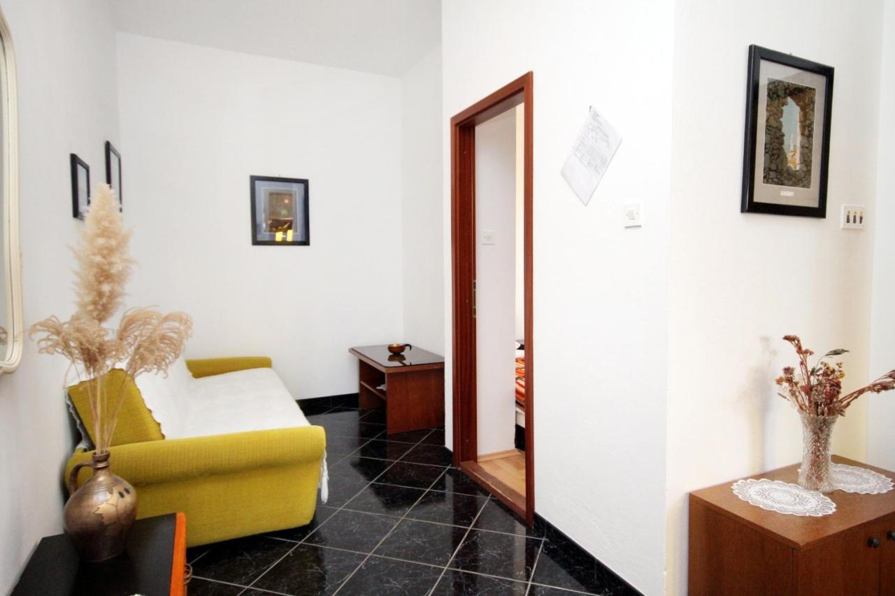 Apartments With A Parking Space Novi Vinodolski - 5600 Dış mekan fotoğraf