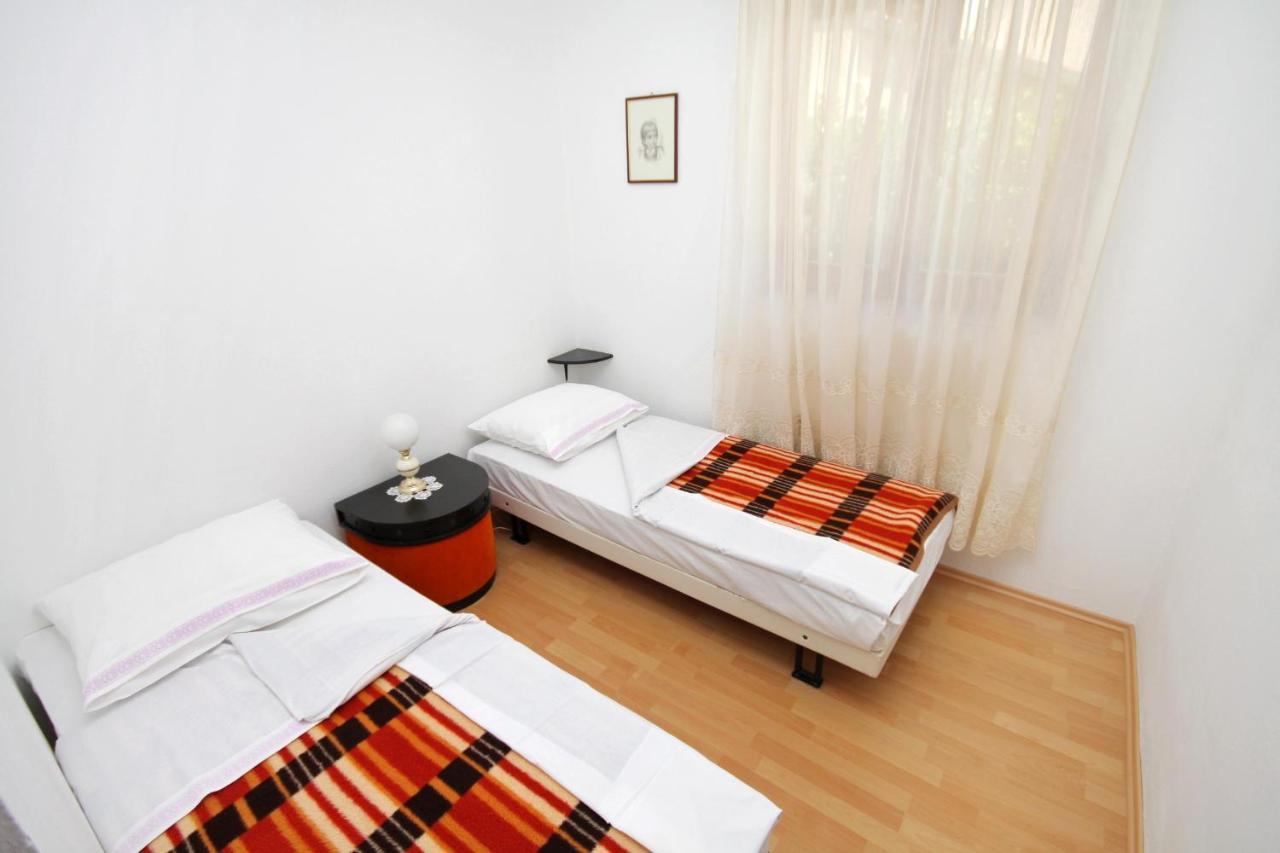 Apartments With A Parking Space Novi Vinodolski - 5600 Dış mekan fotoğraf