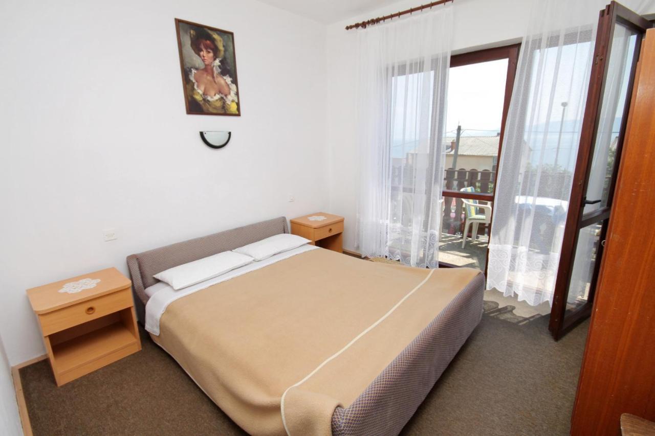 Apartments With A Parking Space Novi Vinodolski - 5600 Dış mekan fotoğraf